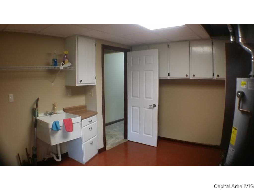 225 Tate Drive Springfield, IL 62703 - Photo 10 of 12 Gallery Image 10