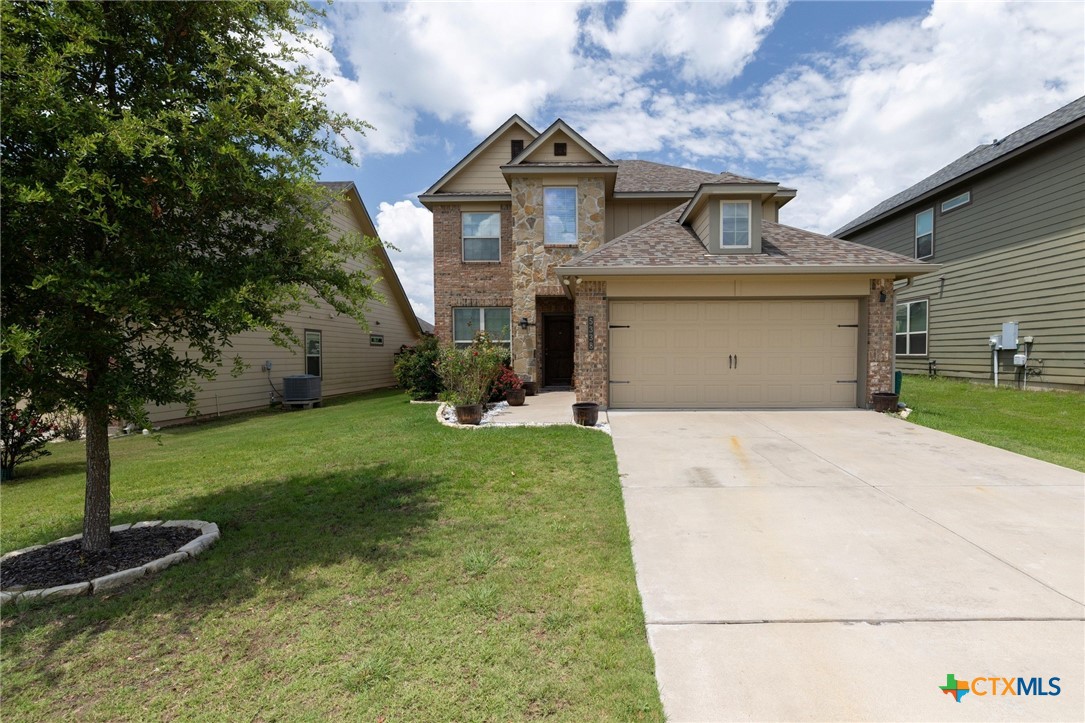 5338 Fenton Lane Belton, TX 76513 - Photo 32 of 33 a front view of a house with a yard