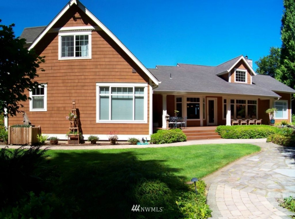272 Bella Vista Road Kelso, WA 98626 - Photo 2 of 25 Gallery Image 2