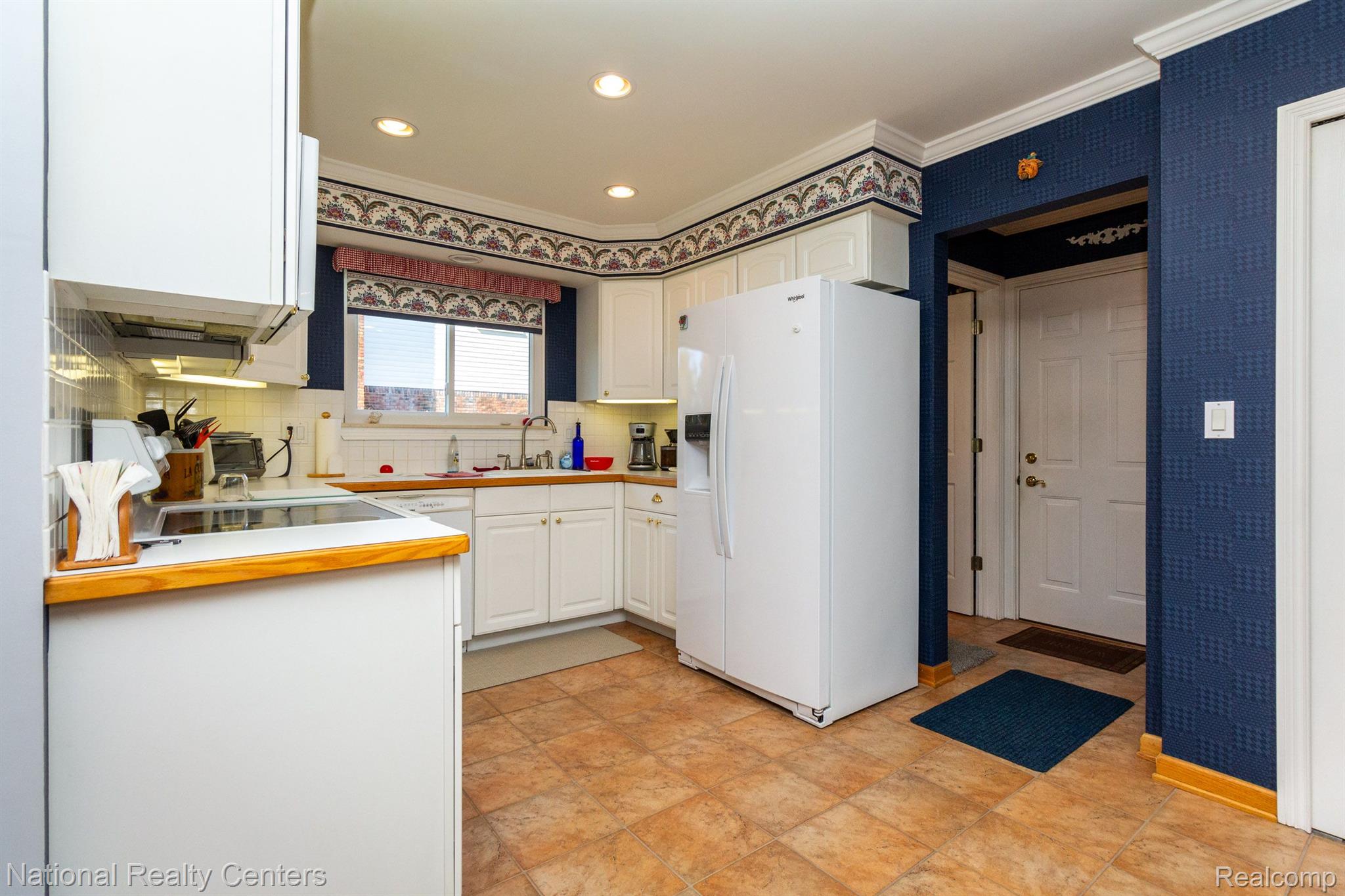 36509 Saxony Road Farmington, MI 48335 - Photo 19 of 49 Gallery Image 19