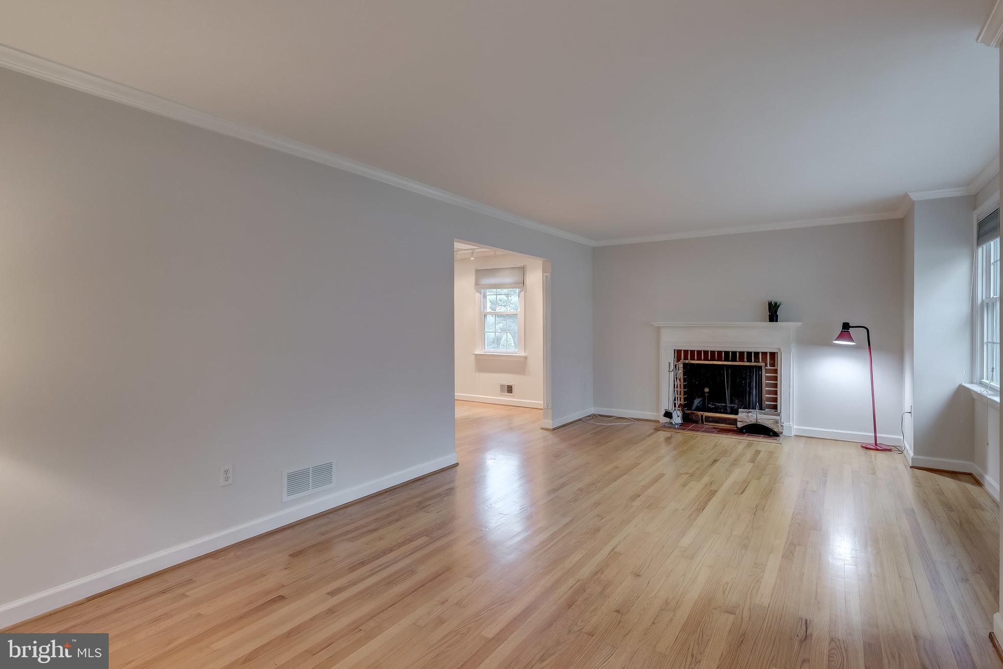400 West Timonium Road Lutherville-Timonium, MD 21093 - Photo 24 of 62 Living Room