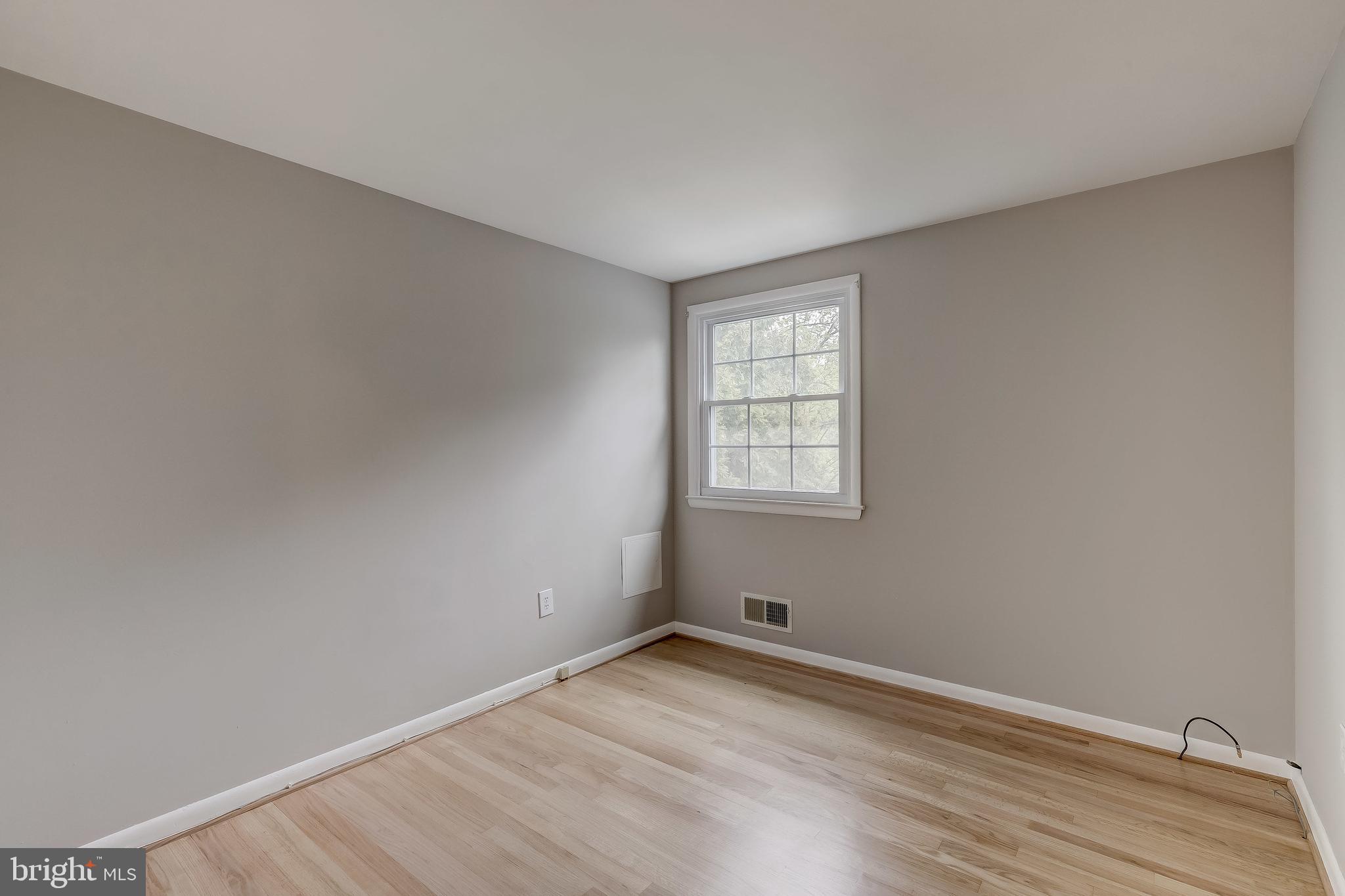 400 West Timonium Road Lutherville-Timonium, MD 21093 - Photo 50 of 62 Large bedroom 2
