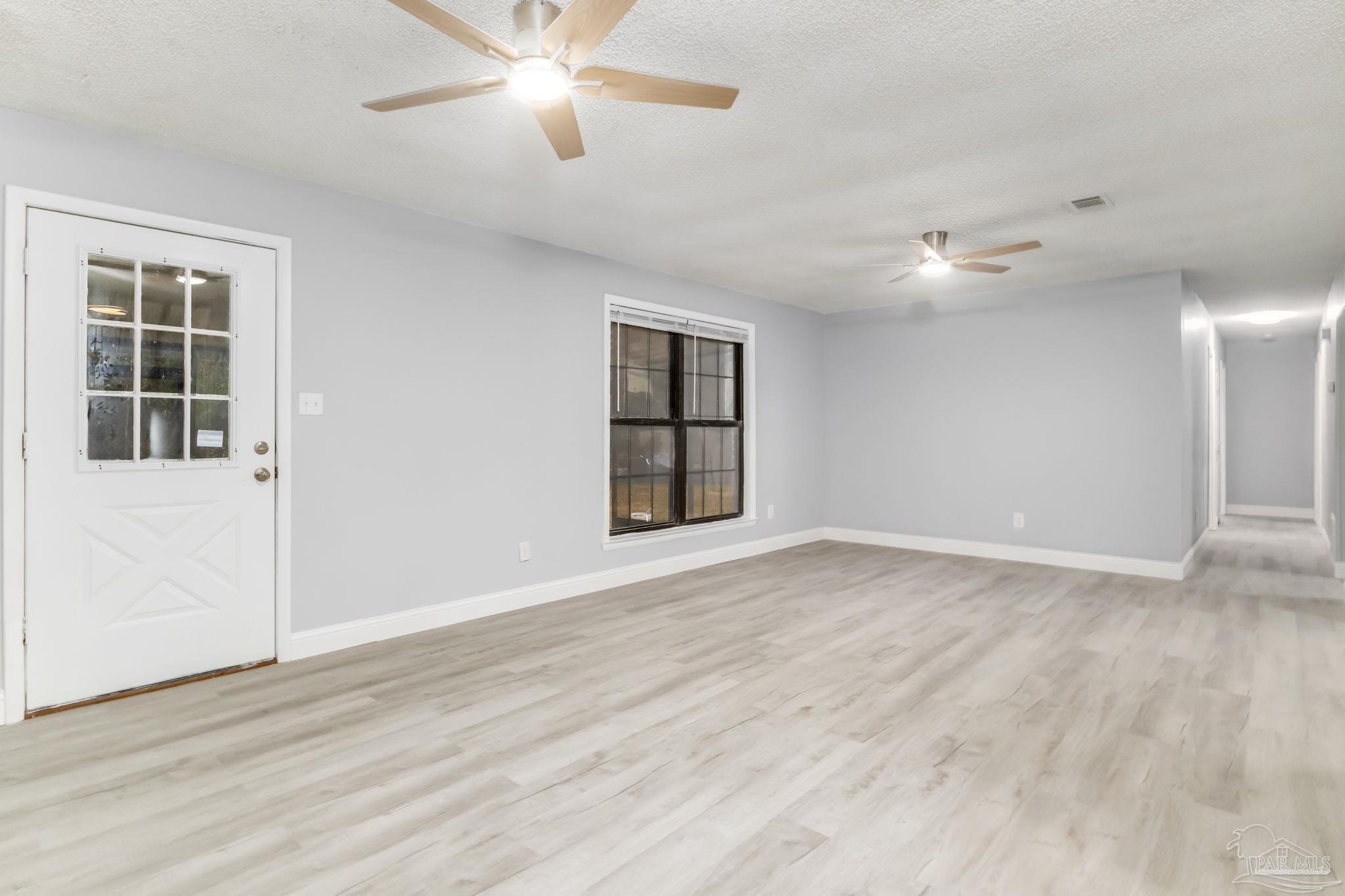 5855 Scotland Road Pensacola, FL 32526 - Photo 8 of 36 Gallery Image 8