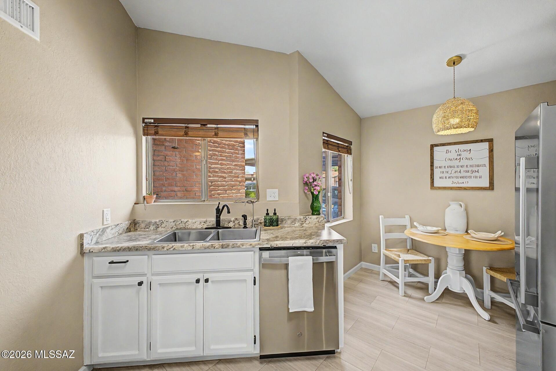 4322 East Allison Road Tucson, AZ 85712 - Photo 9 of 30