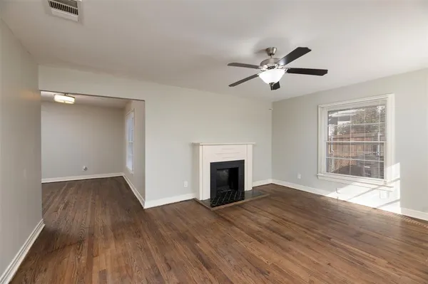 $1,650 | 2308 North Edgewood Terrace, Fort Worth, TX 76103