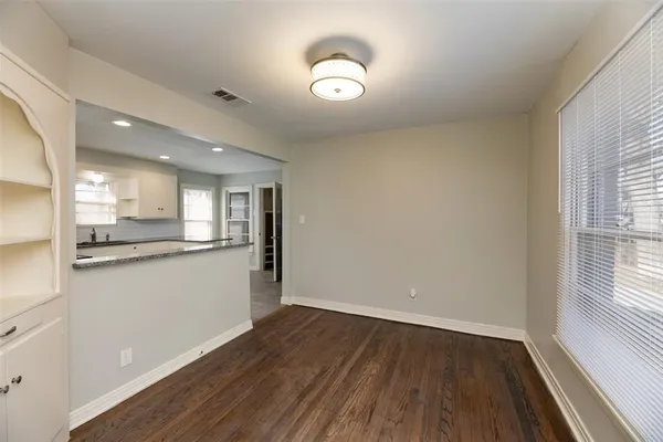 $1,650 | 2308 North Edgewood Terrace, Fort Worth, TX 76103