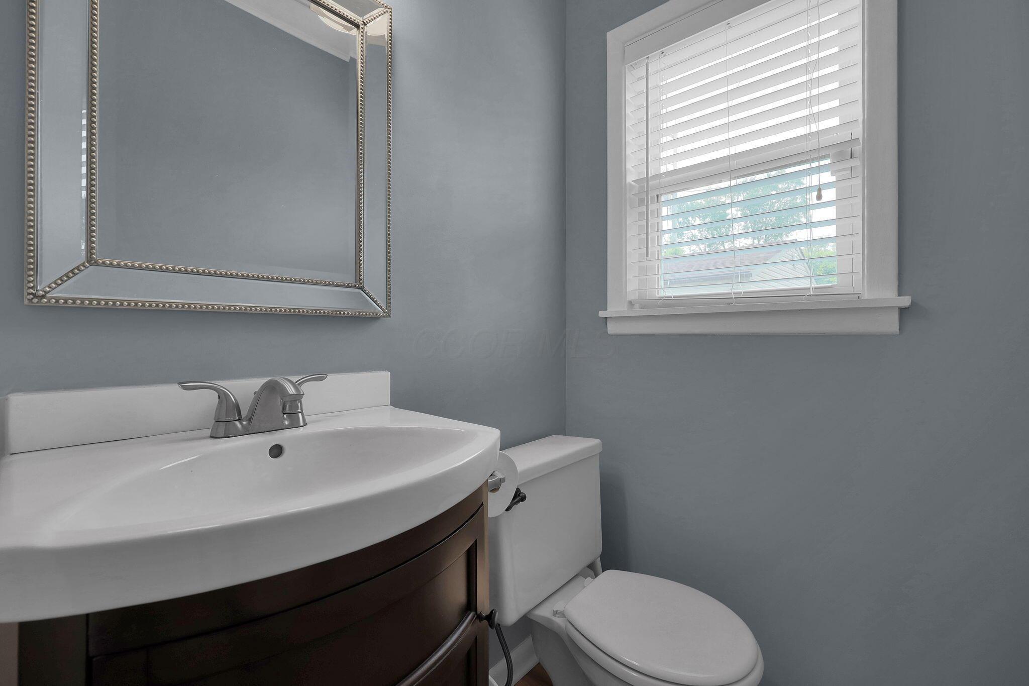 922 Afton Road Columbus, OH 43221 - Photo 19 of 54 Half Bath