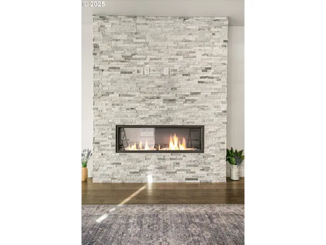 $1,025,000 | 1128 Northeast Marmoris Avenue, Depoe Bay, OR 97341