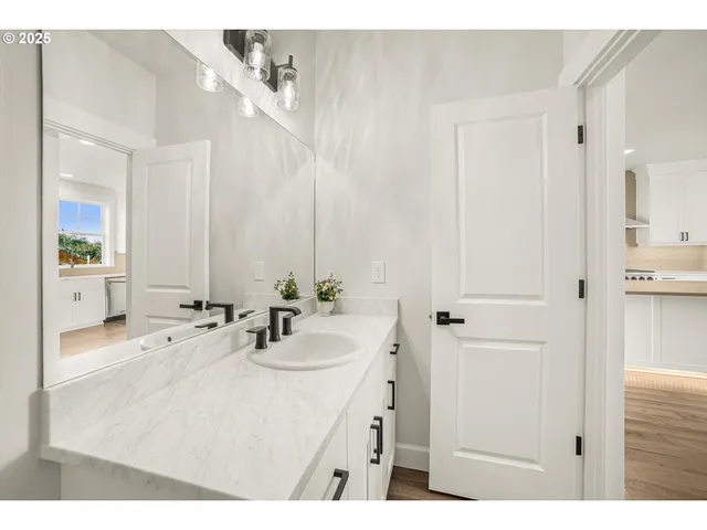 $1,025,000 | 1128 Northeast Marmoris Avenue, Depoe Bay, OR 97341