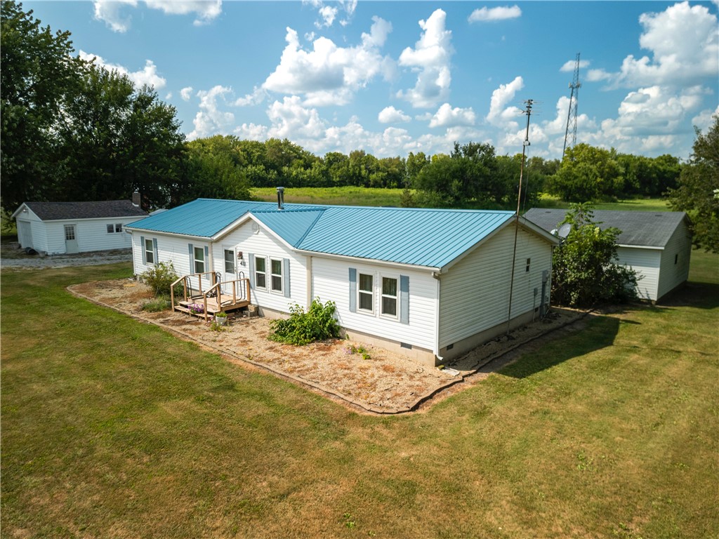 411 West Woodyard Avenue Ridge Farm, IL 61870 - Photo 4 of 30 Gallery Image 4