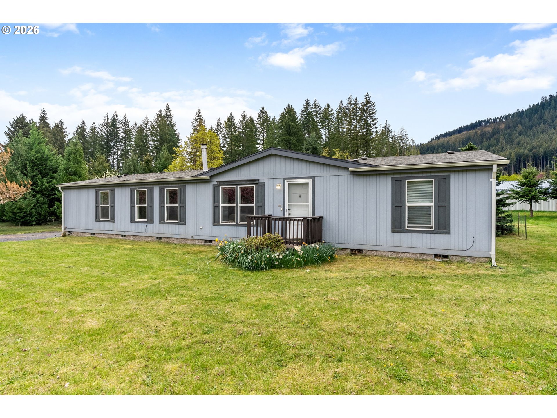 151 Russell's Timber Lane Carson, WA 98610 - Photo 2 of 38