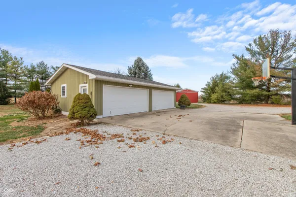$1,000,000 | 6844 Highway 75, Jamestown, IN 46147
