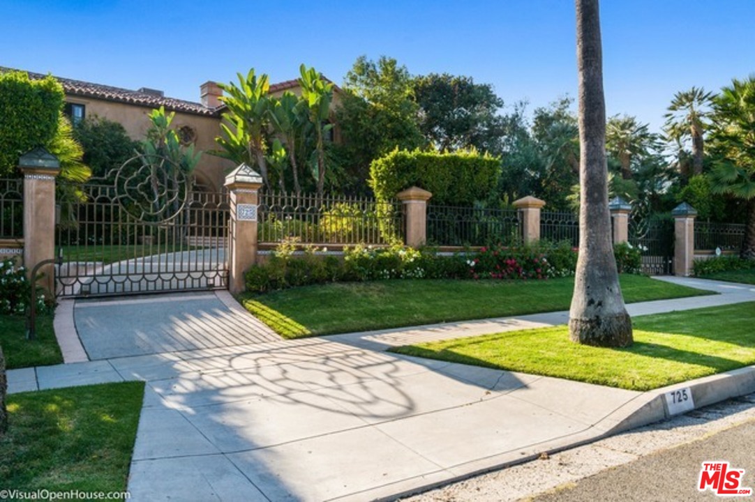 725 Foothill Road Beverly Hills, CA 90210 - Photo 41 of 48