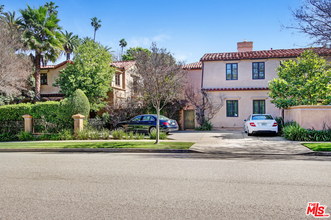 725 Foothill Road Beverly Hills, CA 90210 - Photo 48 of 48