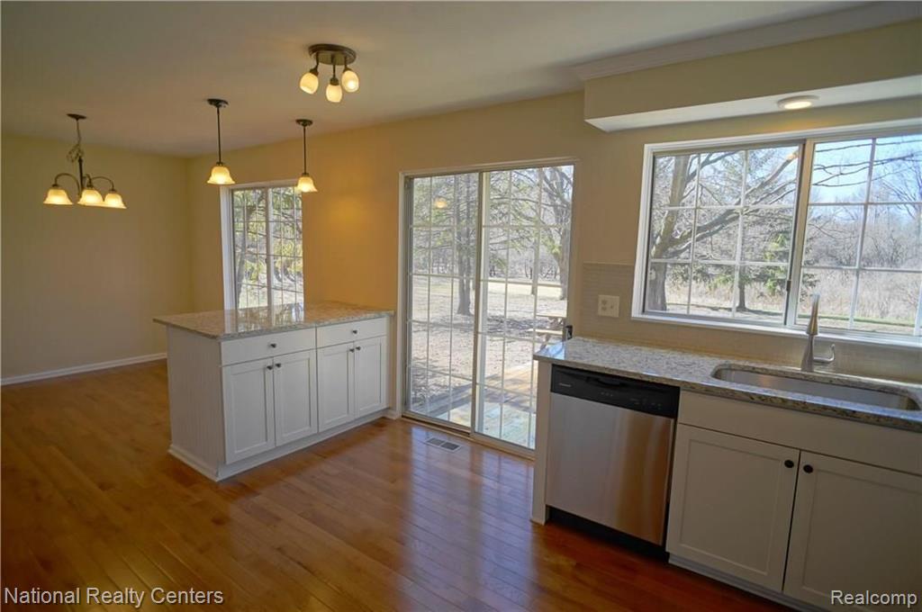1275 West Fairview Lane Rochester Hills, MI 48306 - Photo 5 of 30