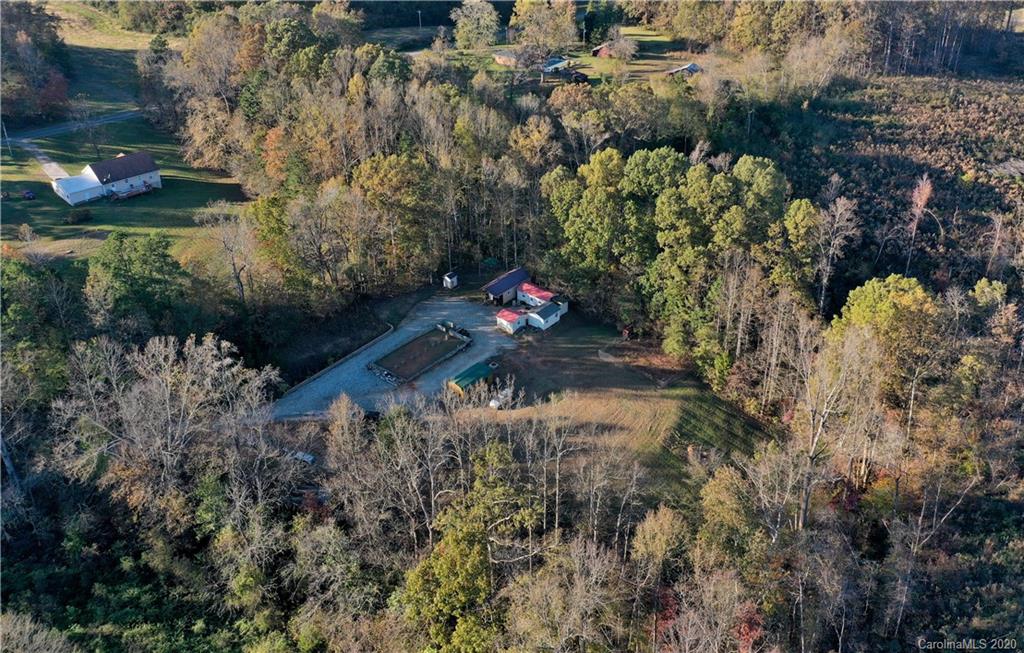 937 Chief Thomas Road Harmony, NC 28634 - Photo 2 of 19 Gallery Image 2