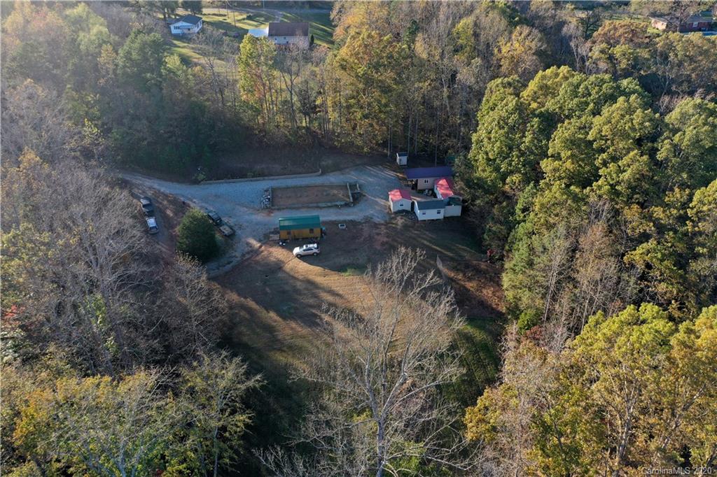 937 Chief Thomas Road Harmony, NC 28634 - Photo 3 of 19 Gallery Image 3