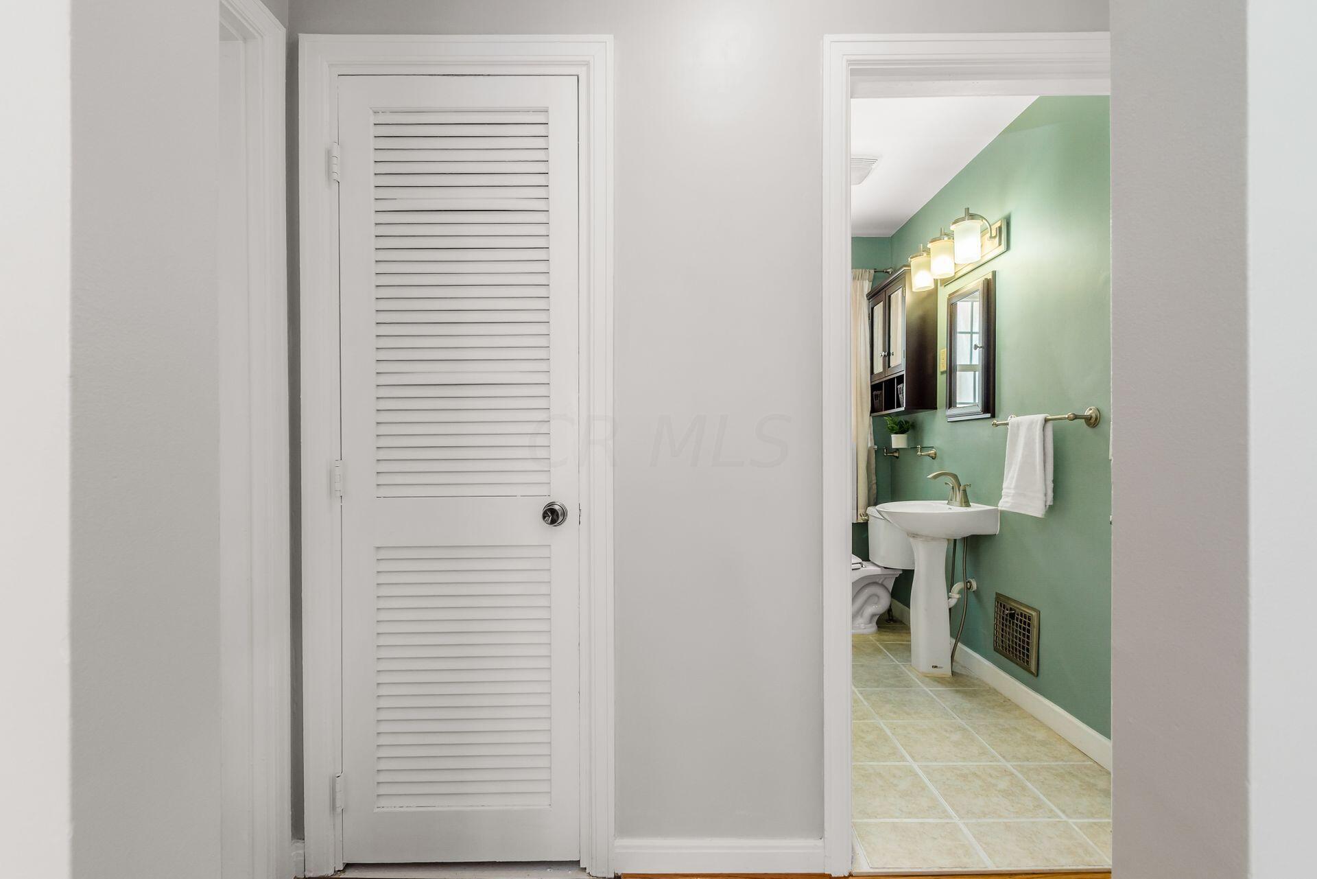 173 Garden Road Columbus, OH 43214 - Photo 23 of 45 023_041ea34c6_L 173 Garden039