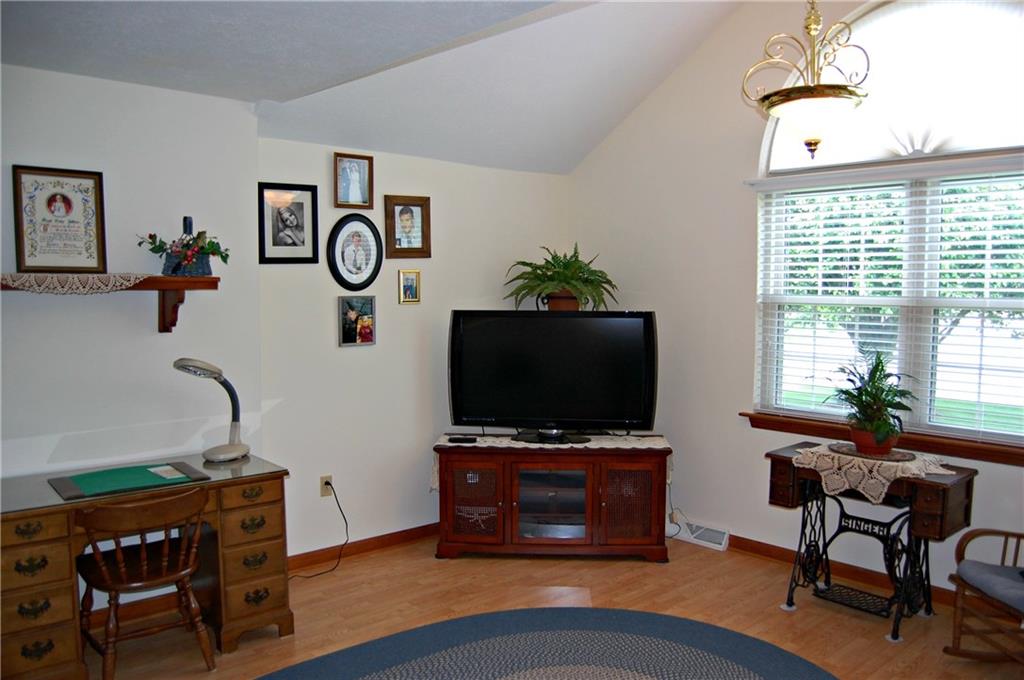 136 East Country Barn Road Houston, PA 15342 - Photo 2 of 25 FIRST FLOOR BEDROOM CURRENTLY USED AS A DEN