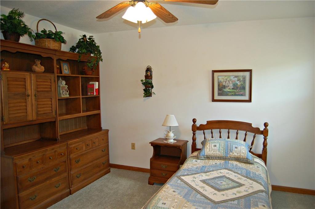 136 East Country Barn Road Houston, PA 15342 - Photo 17 of 25 3RD BEDROOM WITH CEILING FAN