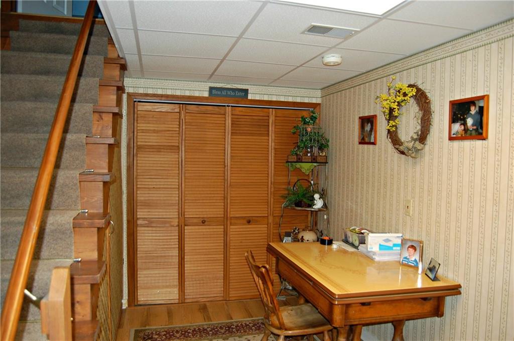 136 East Country Barn Road Houston, PA 15342 - Photo 20 of 25 LOWER LEVEL DEN WITH ACCESS TO BACK PATIO