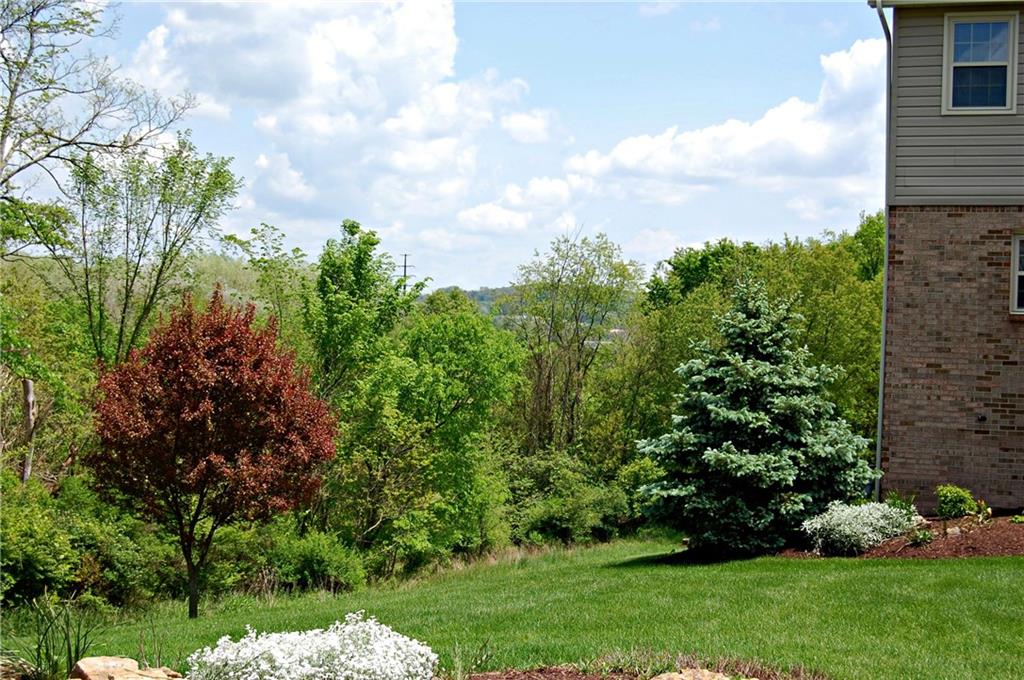 136 East Country Barn Road Houston, PA 15342 - Photo 25 of 25 END UNIT PROVIDING FOR PRIVACY