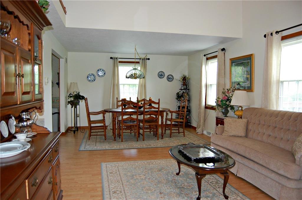 136 East Country Barn Road Houston, PA 15342 - Photo 7 of 25 OPEN LIVING AND DINING ROOM, SO LIGHT AND BRIGHT