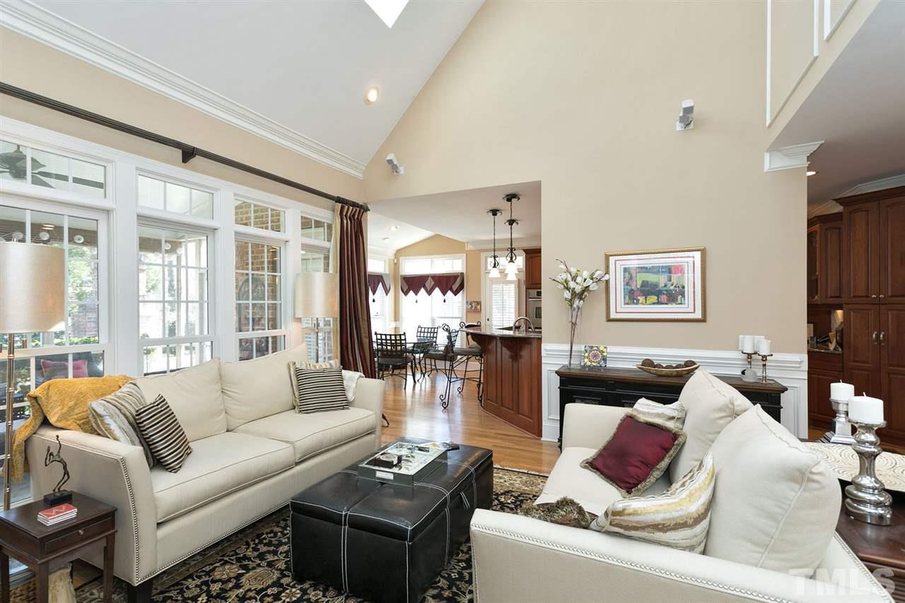 7764 Netherlands Drive Raleigh, NC 27606 - Photo 5 of 25 Gallery Image 5