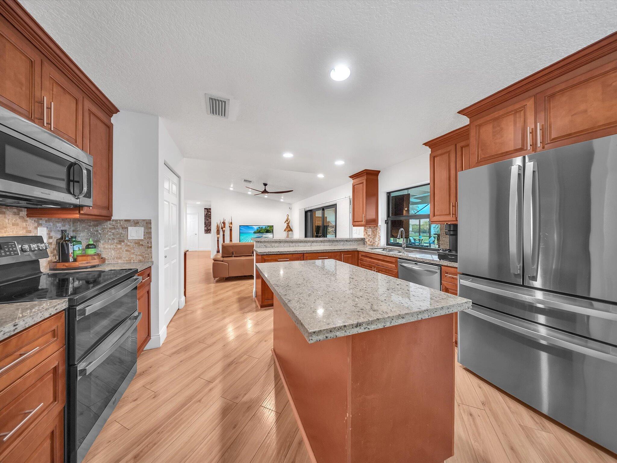 10134 Crosswind Road Boca Raton, FL 33498 - Photo 15 of 38 20-DSC0103