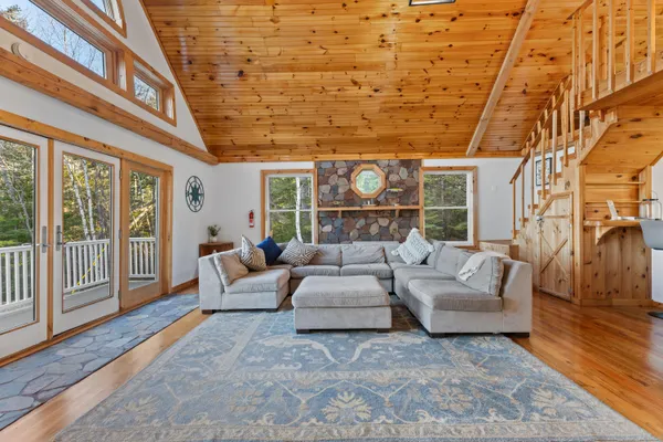 $899,000 | 10 Point Road, Steuben, ME 04680