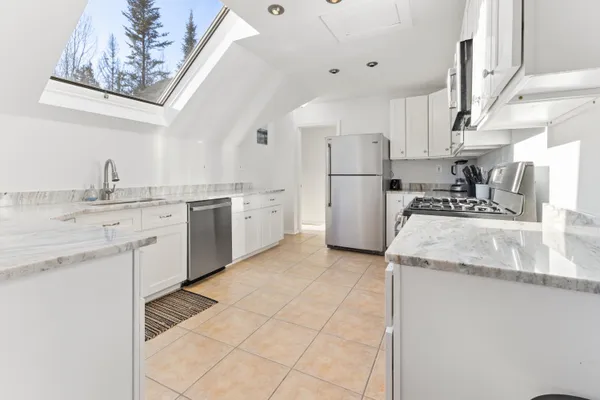 $899,000 | 10 Point Road, Steuben, ME 04680