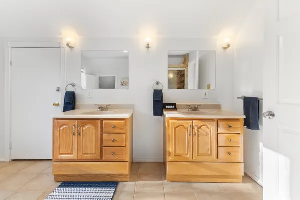 $899,000 | 10 Point Road, Steuben, ME 04680