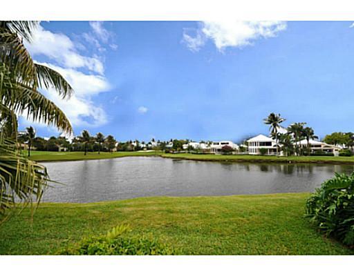 17192 Huntington Park Way Boca Raton, FL 33496 - Photo 1 of 25 Primary Photo