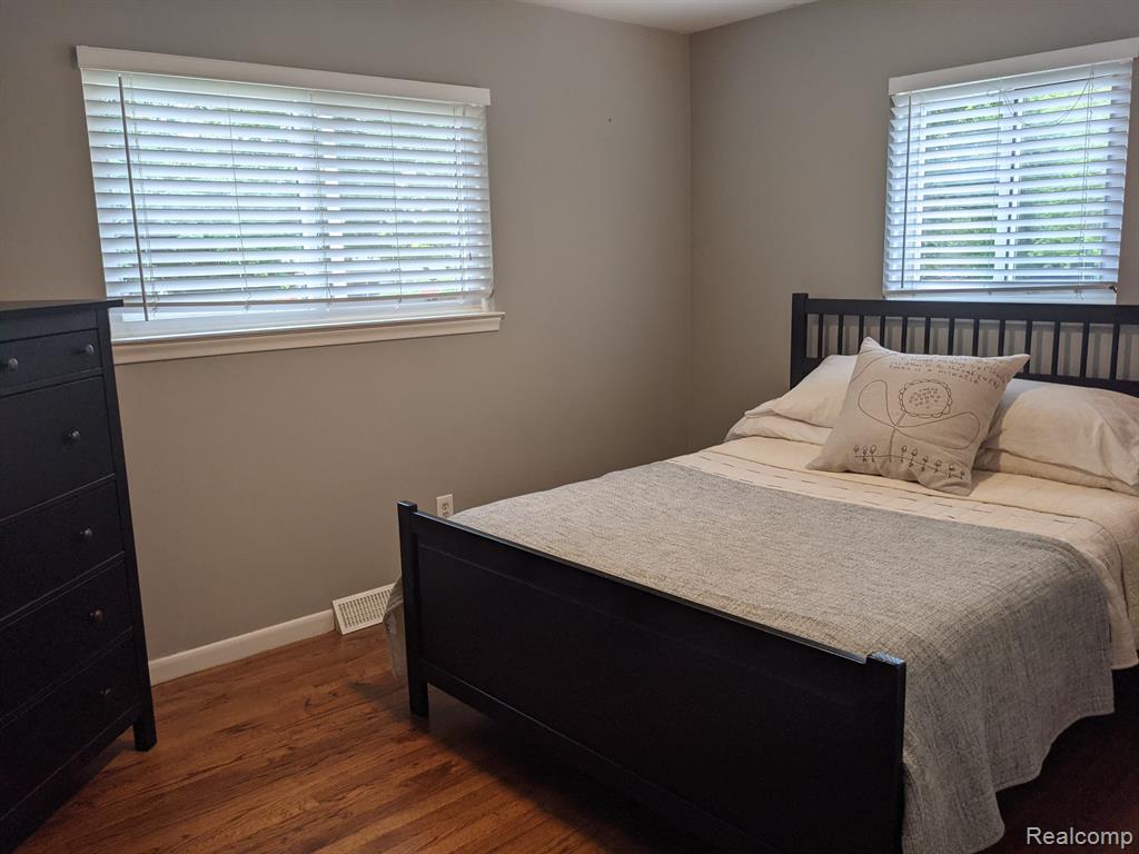 308 North Hill Circle Rochester, MI 48307 - Photo 18 of 30 Gallery Image 18