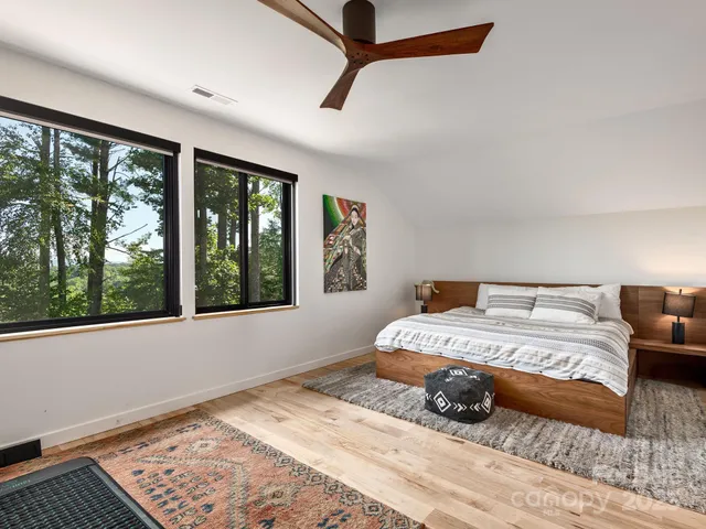 $860,000 | 434 Creek Side Drive, Mills River, NC 28759