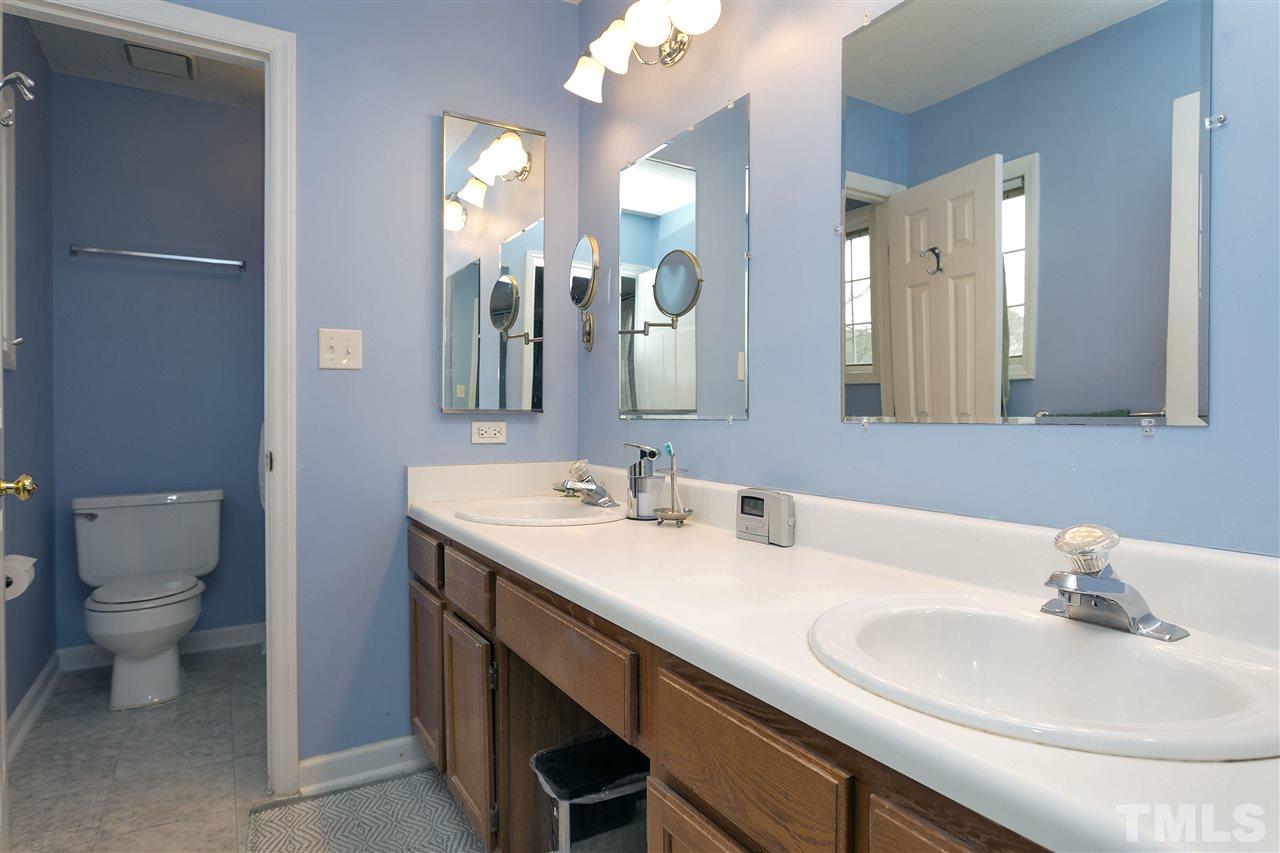 8305 Bellingham Circle Raleigh, NC 27615 - Photo 13 of 24 Gallery Image 13