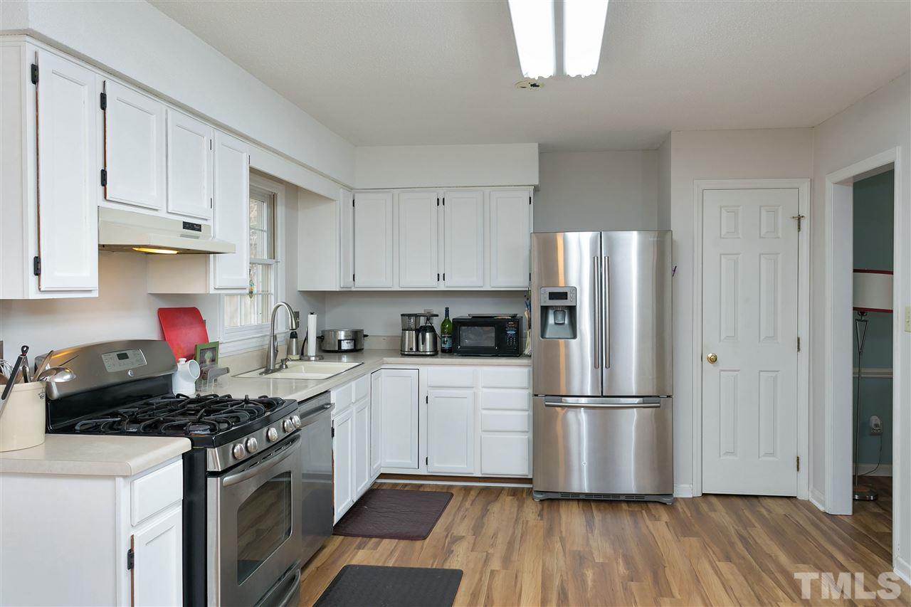8305 Bellingham Circle Raleigh, NC 27615 - Photo 7 of 24 Gallery Image 7