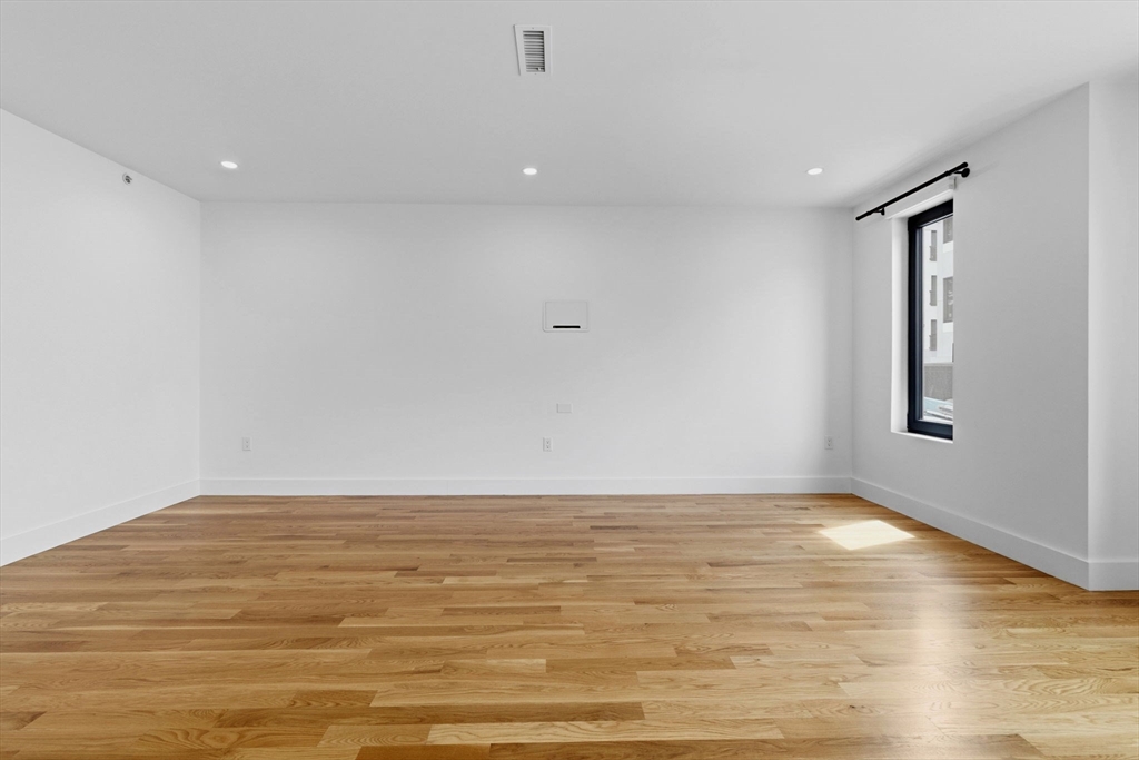 6 Devine Way, Unit 2 Boston, MA 02127 - Photo 11 of 25 Gallery Image 11