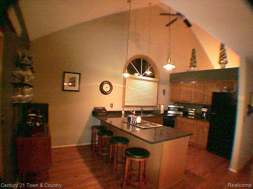 2225 Siboney Court, Unit 50 Rochester, MI 48309 - Photo 4 of 11 KITCHEN 1