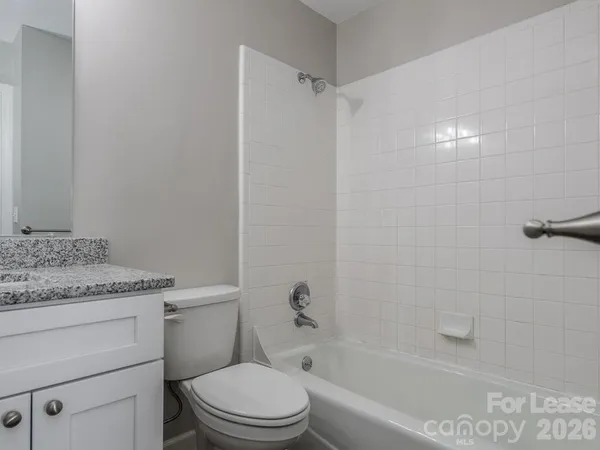 $1,825 | 406 West 9th Street, Unit 301, Charlotte, NC 28202