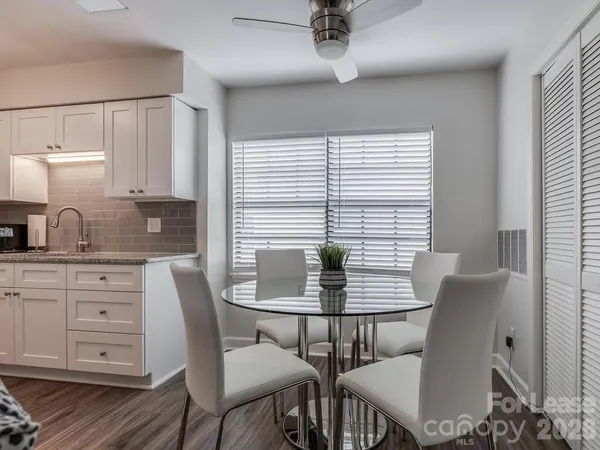 $1,825 | 406 West 9th Street, Unit 301, Charlotte, NC 28202