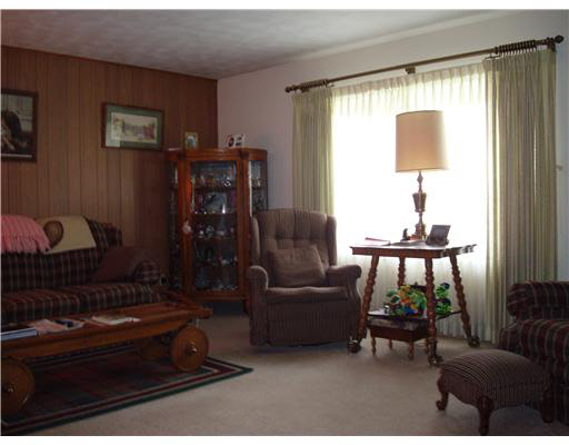 56345 Currant Road Mishawaka, IN 46545 - Photo 4 of 12 Gallery Image 4