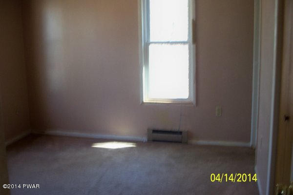 98 Pine Ridge Drive East Bushkill, PA 18324 - Photo 6 of 11