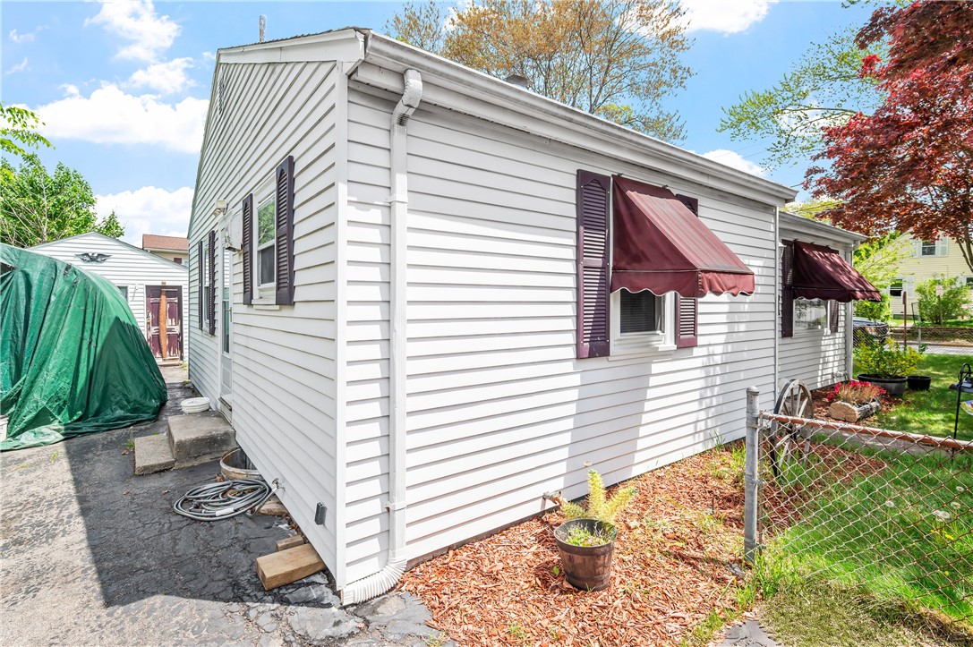 227 Avenue A Woonsocket, RI 02895 - Photo 17 of 27