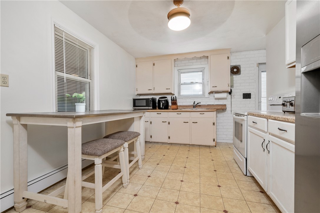 227 Avenue A Woonsocket, RI 02895 - Photo 3 of 27