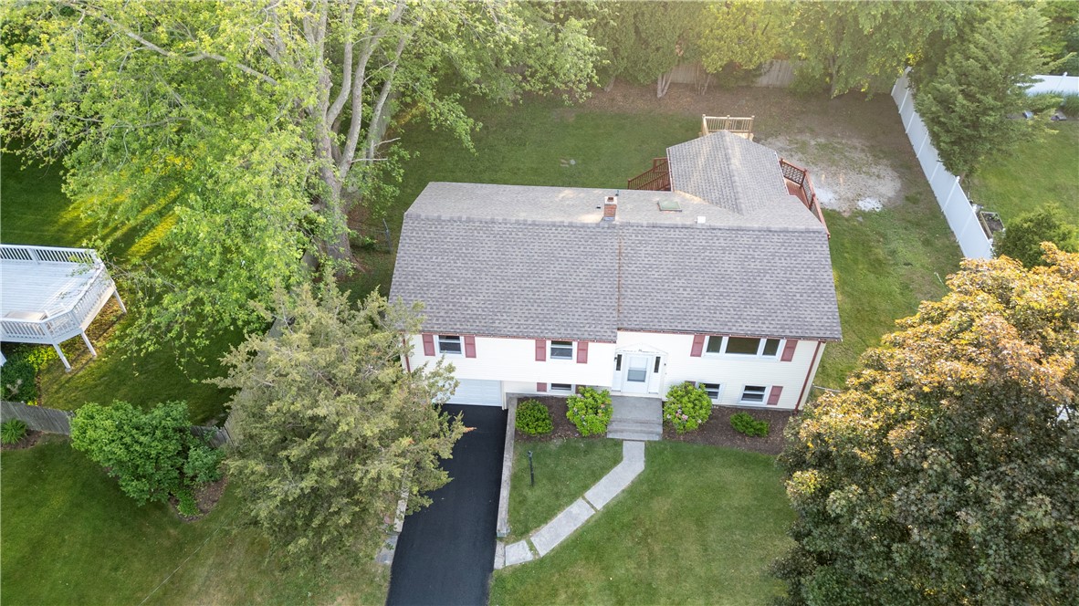 26 Seneca Road Portsmouth, RI 02871 - Photo 44 of 44 Welcome home!
