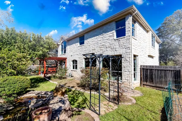 $2,740 | 9001 Sunburst Terrace, Round Rock, TX 78681