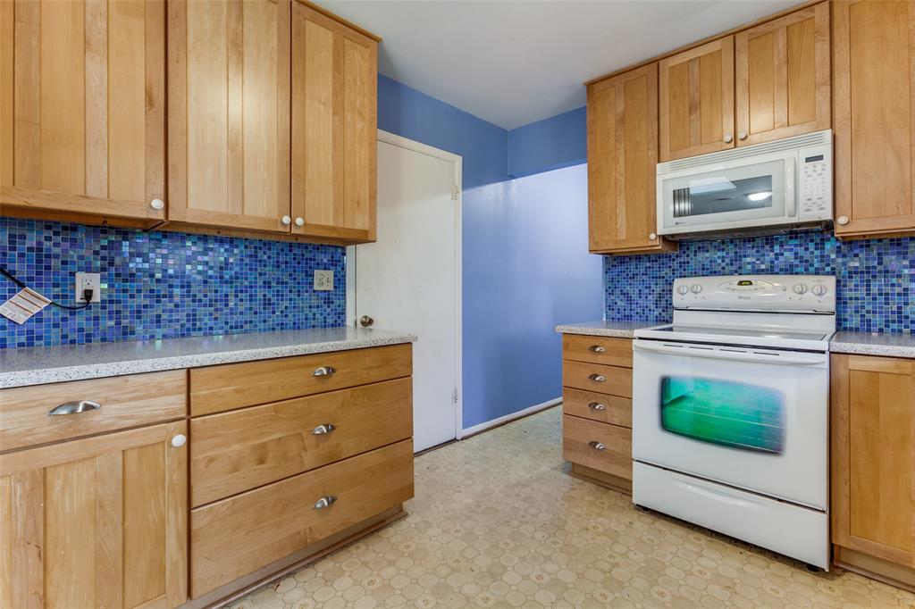 12018 Sunland Street Dallas, TX 75218 - Photo 13 of 25