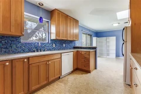 $325,000 | 12018 Sunland Street, Dallas, TX 75218