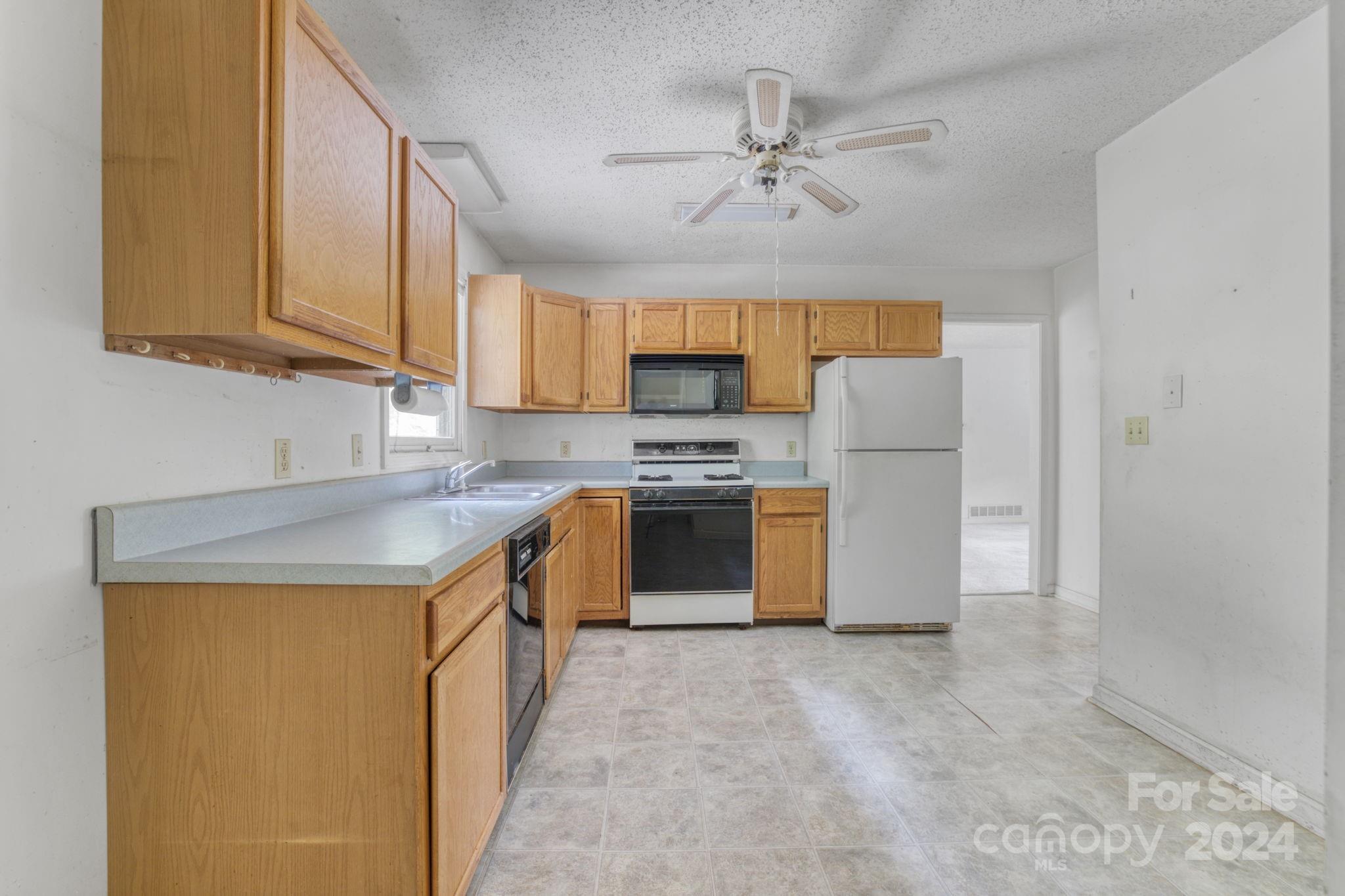 45 Chestnut Cove Road Brevard, NC 28712 - Photo 21 of 47 Gallery Image 21